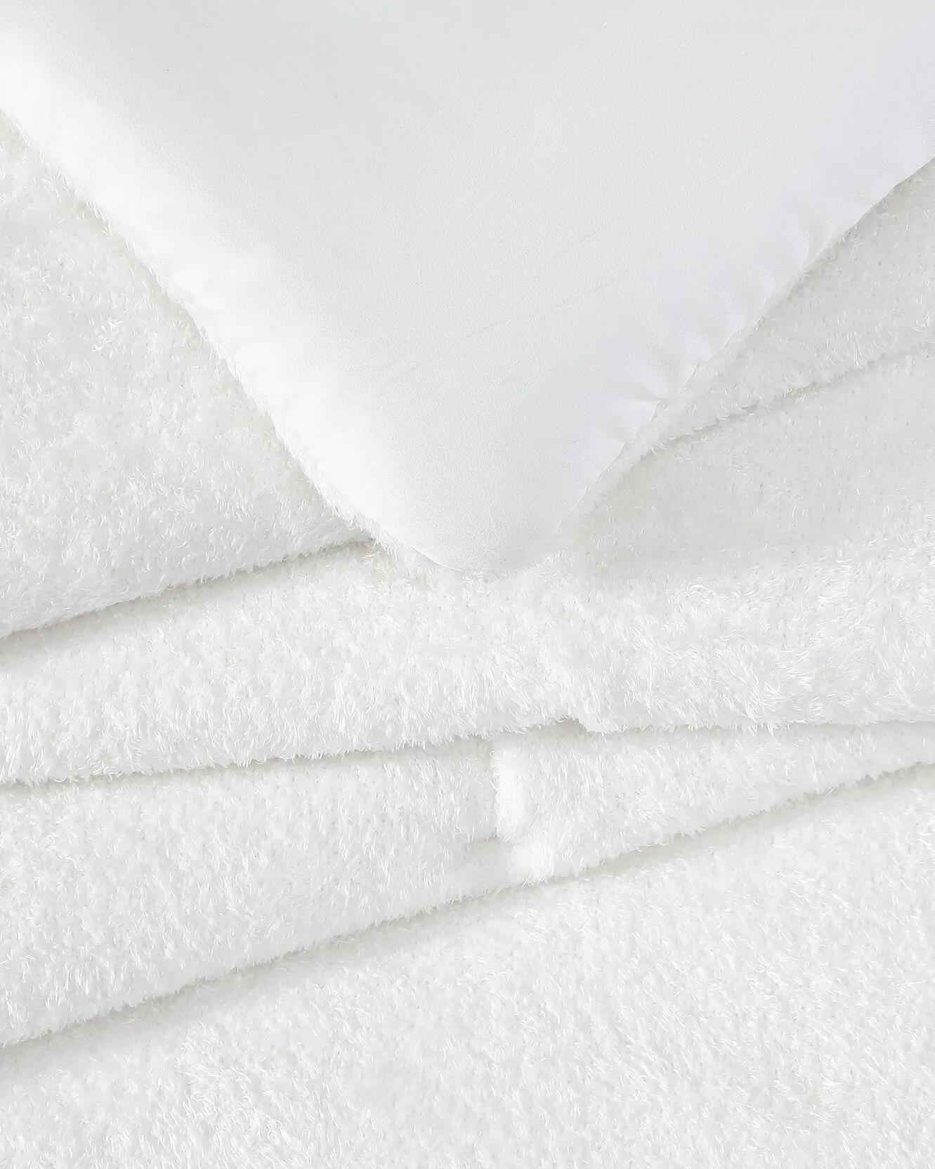 Cloud Silque Stitch Comforter - Image 3
