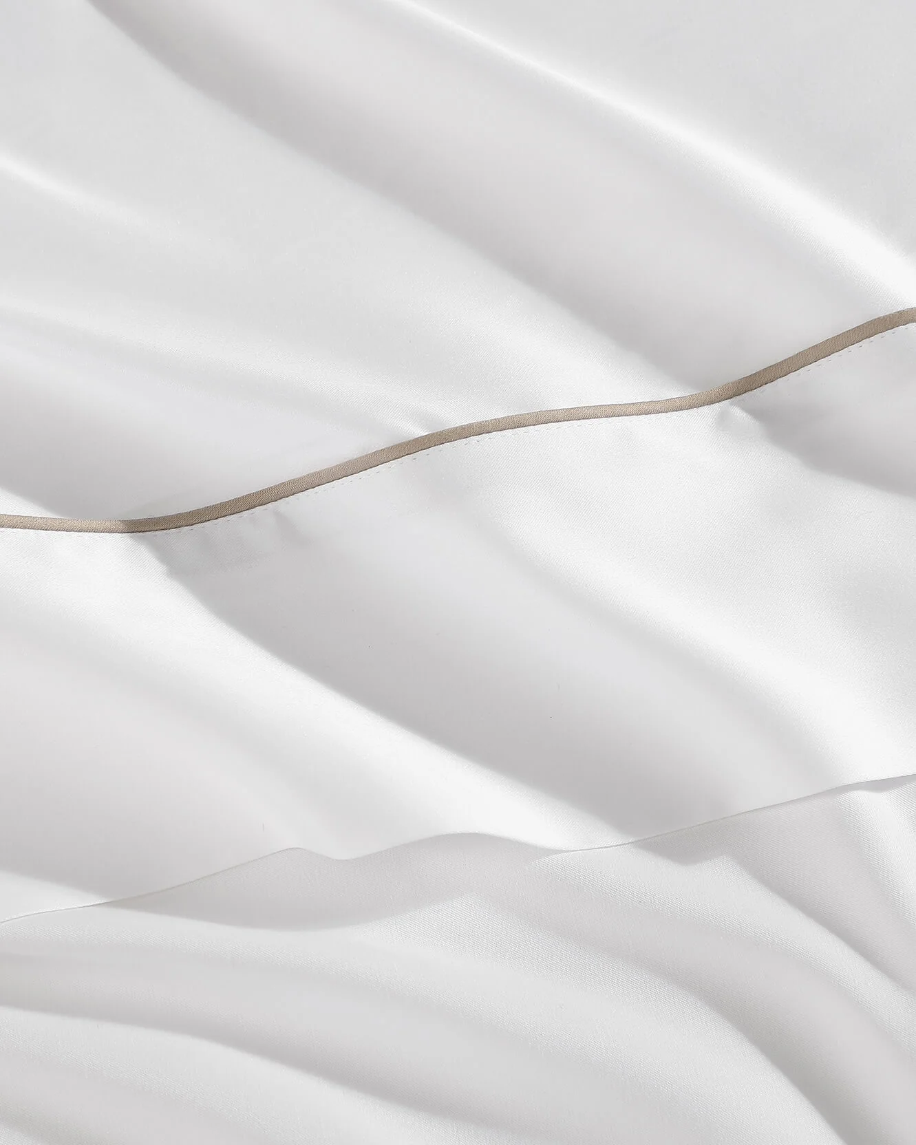 Bamboo Viscose Luxe Top Sheet with Piping - Image 5
