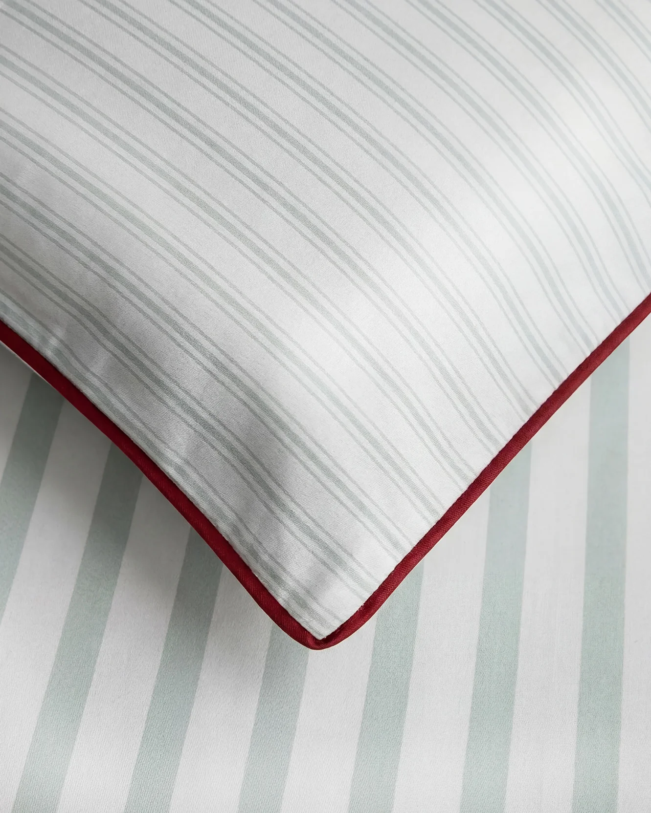 Mare Reversible Silky Lyocell Duvet Cover - Image 3