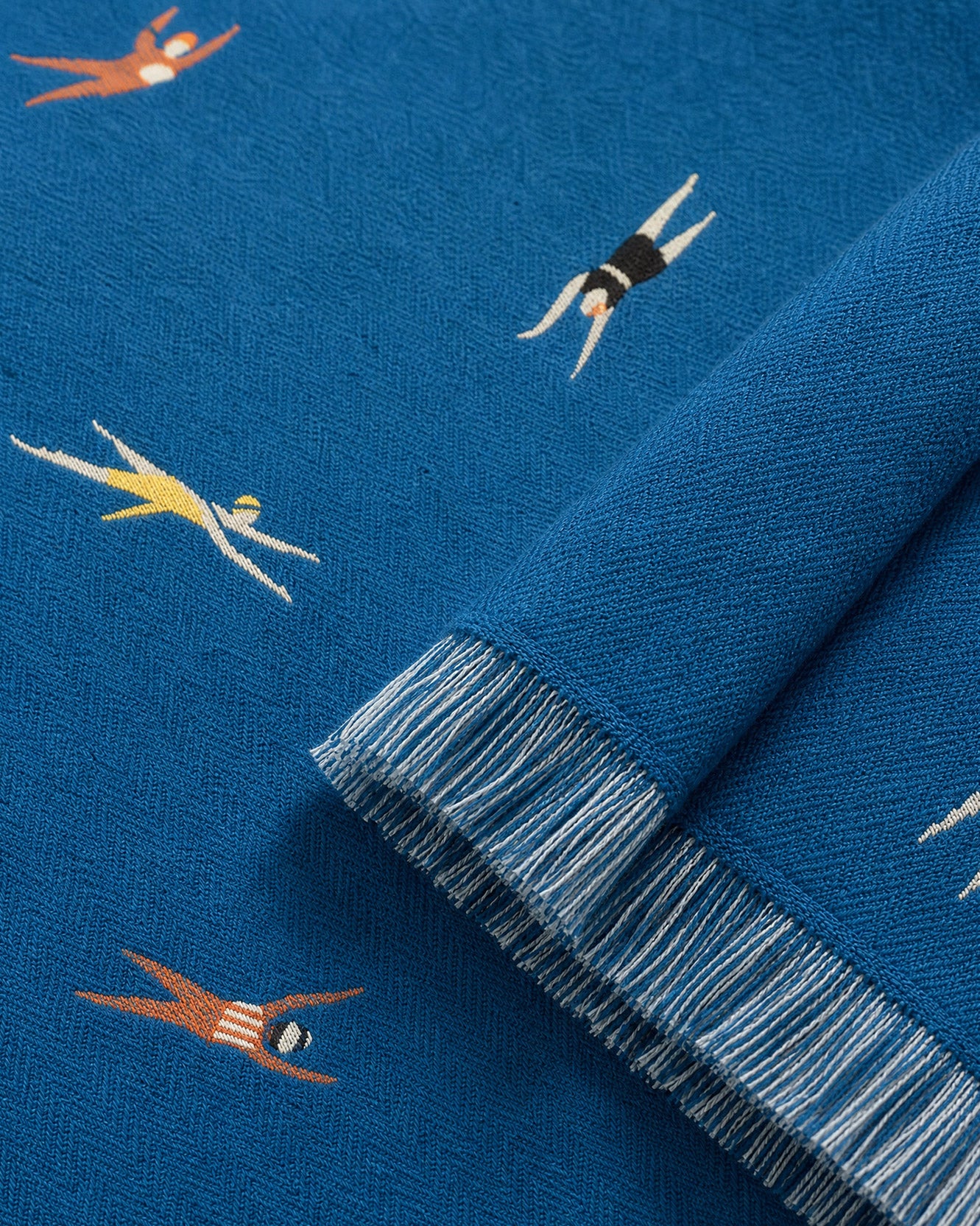 Riviera Lightweight Beach Blanket - Image 3