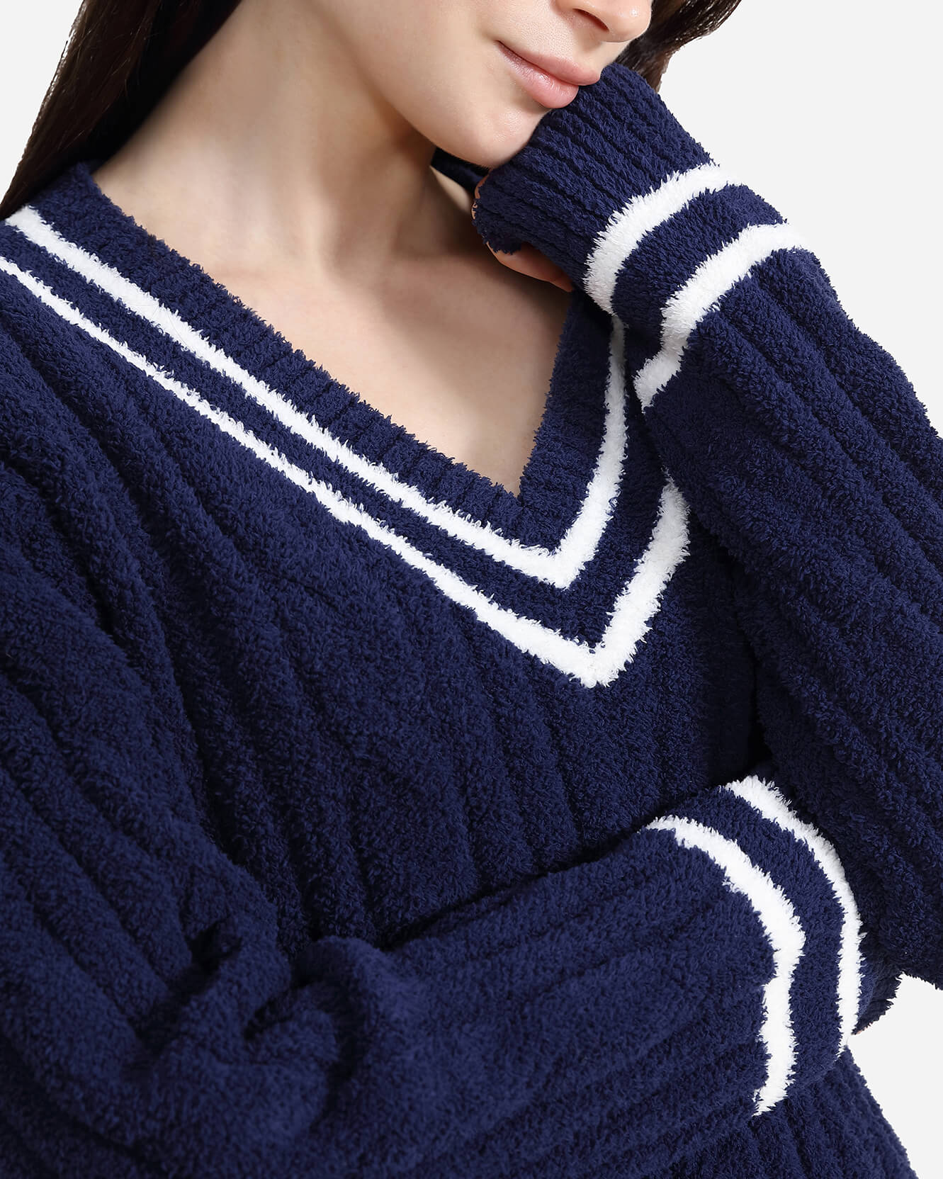 Snug Lite Braided V- Neck Pullover - Image 8