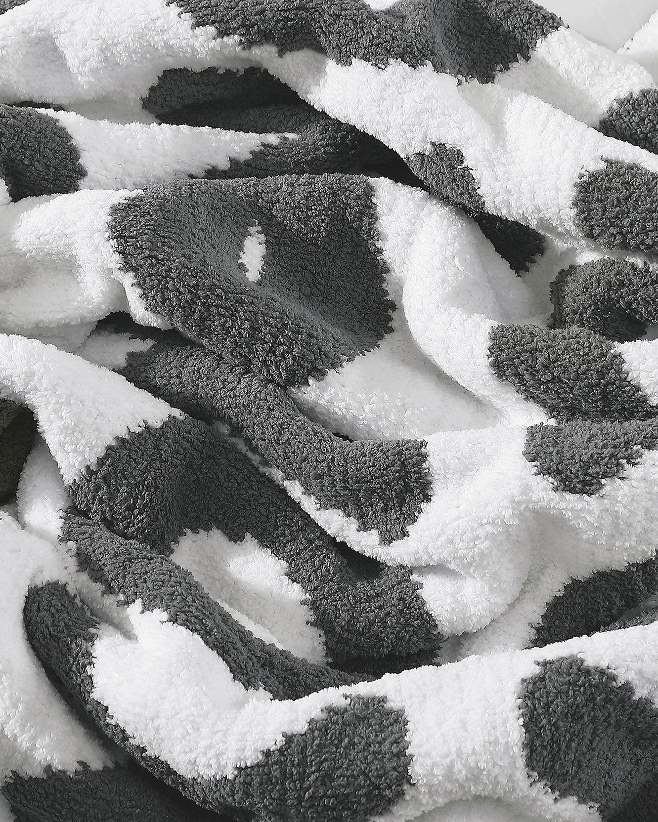 XOXO Throw - Image 12
